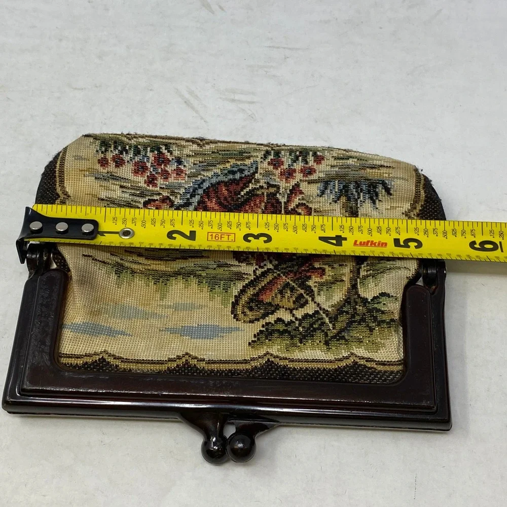 Vintage Petit Point Tapestry Coin Purse Kiss Lock Faux Tortoise Frame NO 502